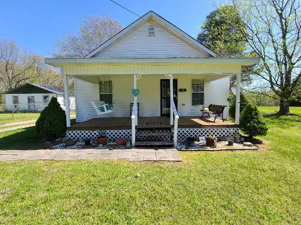 130 Post Oak Rd, Camden, TN 38320