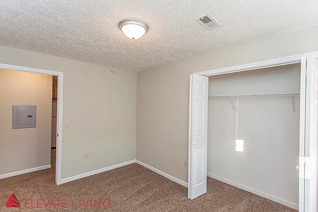 Parkview Apartments — Photo 21