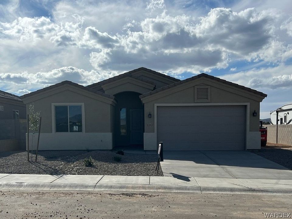 1st image of 3343 Palmeras Street