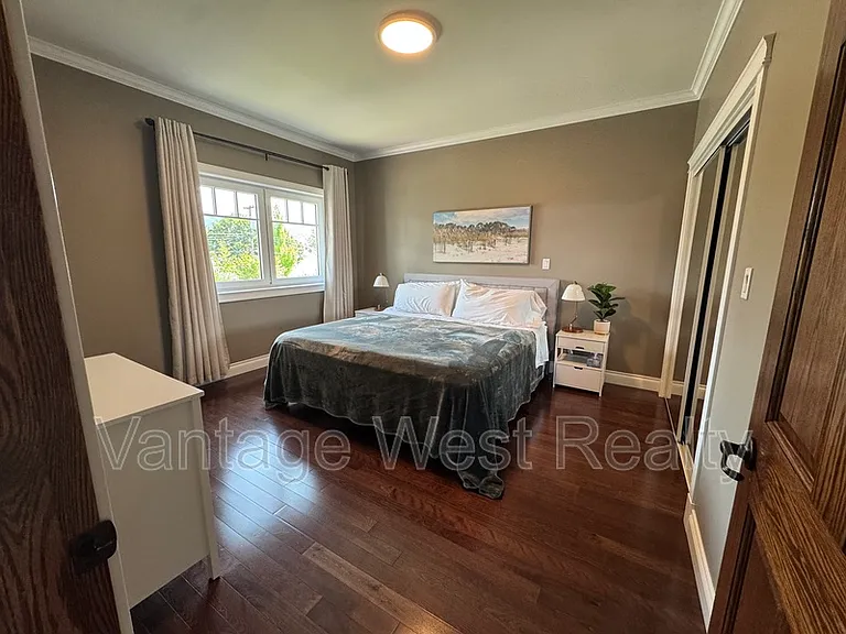 1556 Pritchard Dr — Photo 11
