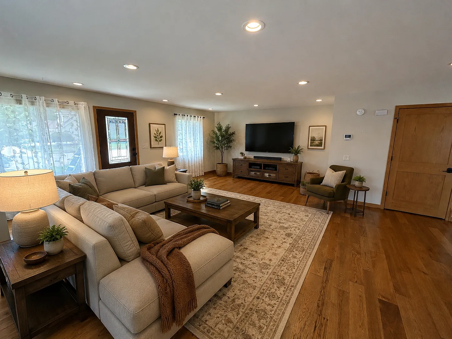 2 bed, 1700 sqft, $2,795 — Photo 2