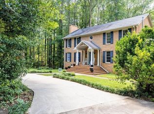 411 Loraine Woods Dr, Macon, GA