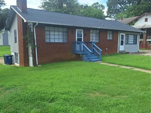 1422 E 25th St, Winston Salem, NC 27105