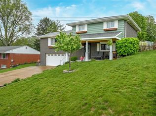 202 Sunglow Dr, Elizabeth, PA