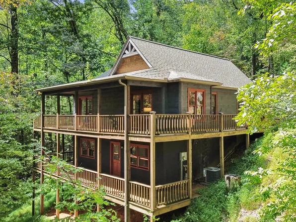 224 Dragon Tree Ln, Lakemont, GA 30552