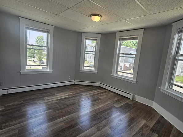 86 Hamilton St #10, Worcester, MA 01604