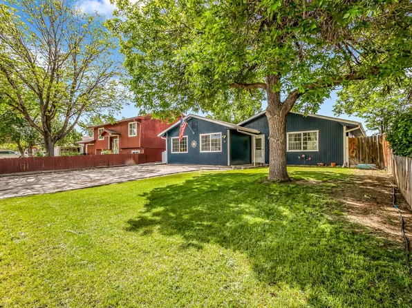 211 E Raven Ave, Rangely, CO 81648