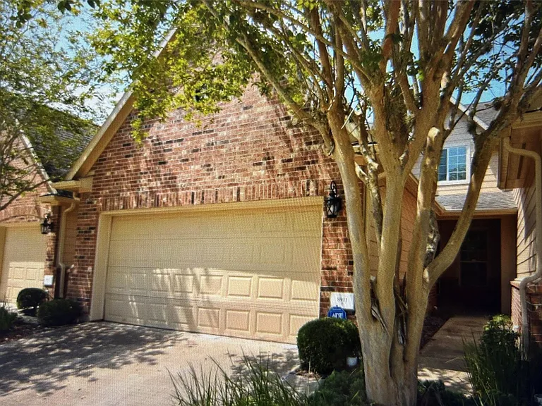 8911 Silent Willow Ln — Photo 11