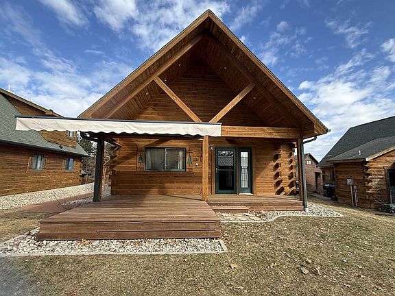 3rd image of 449 Overlook Court