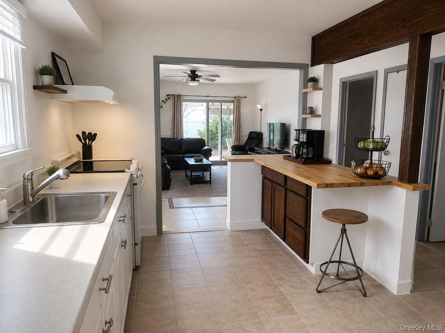 2 bed, 1.0 bath, $3,600 — Photo 4