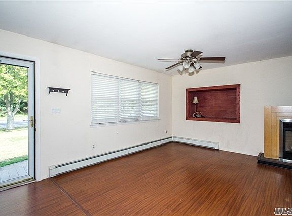 2nd image of 915 Sipp Ave