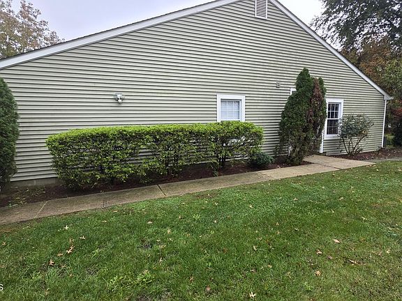 2nd image of 99 Oak Lane
