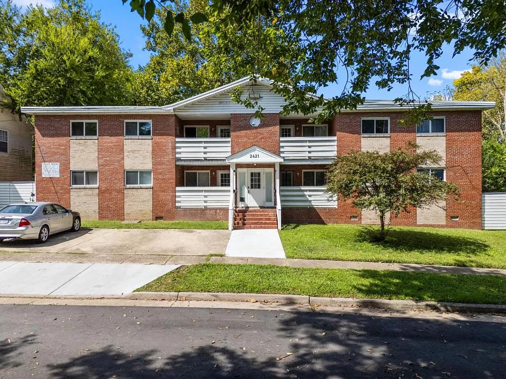 2421 Bolton St — Photo 2