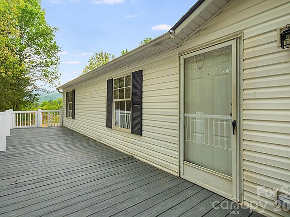 4th image of 90 High Point Rd