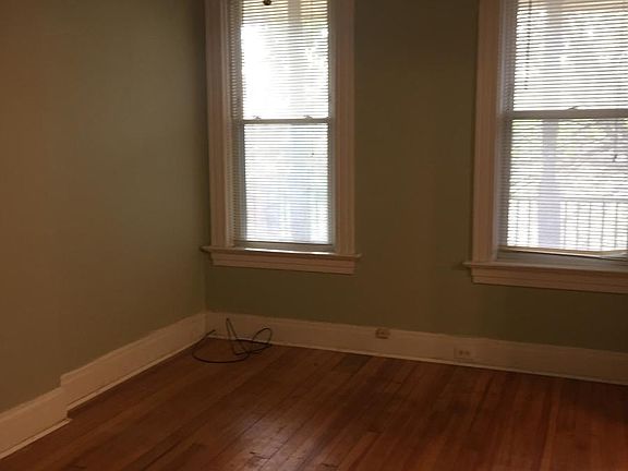 4th image of 3664 Russell Blvd #2