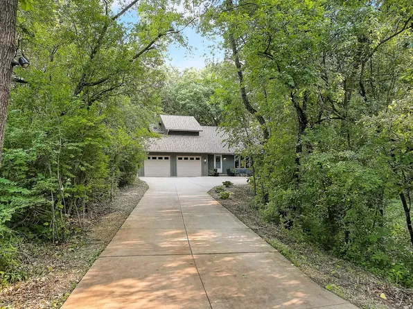 4763 Country Meadows Rd, Brooklyn, WI 53521