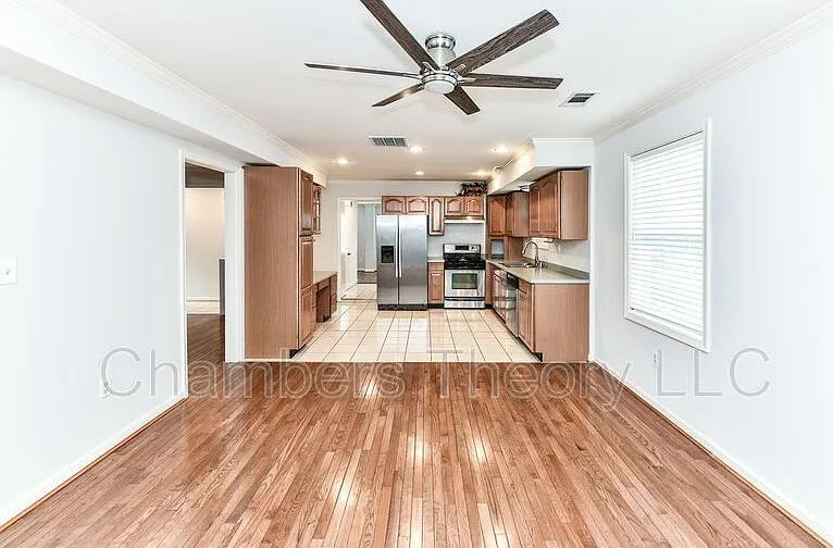 1128 N Kentucky St — Photo 13
