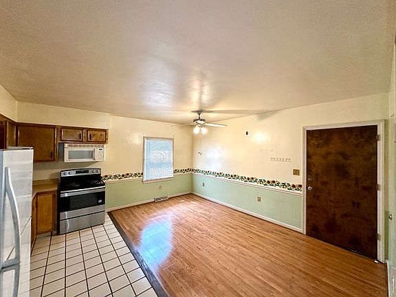 2nd image of 613 Countyline St Floor 2