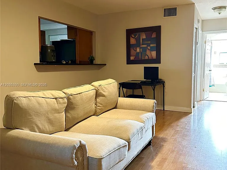 500 NE 2nd St #327 — Photo 12