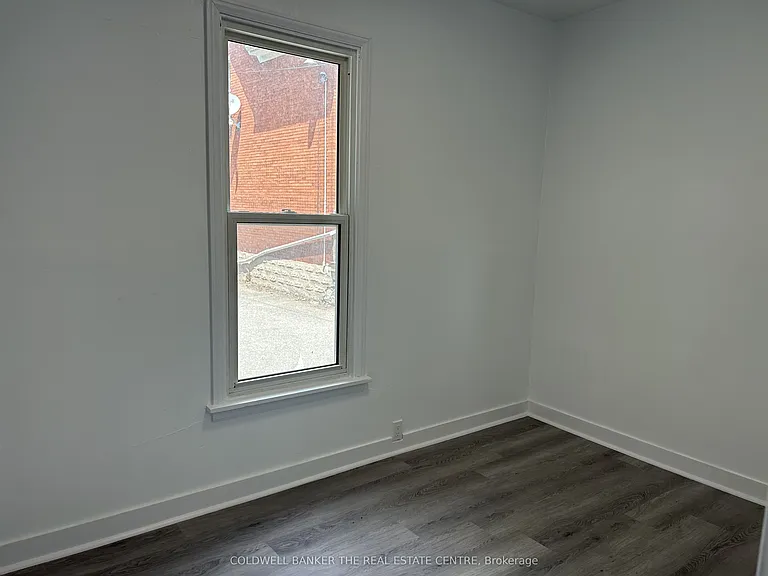 14 Brubacher St — Photo 17