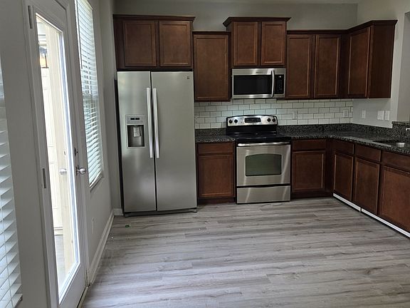 5th image of 4515 Tarkiln Pl