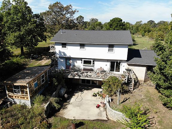 4th image of 1041 Campbell Rd