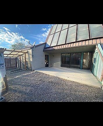 5th image of 768 S White Ave