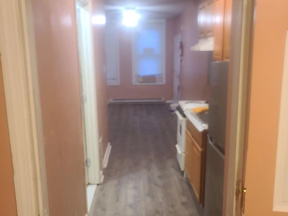 3rd image of 1413 N Dover St APT 1