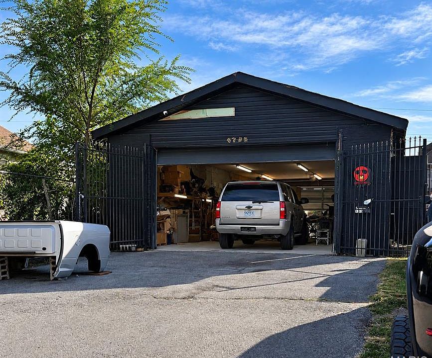 2nd image of 4758 Highland Ave