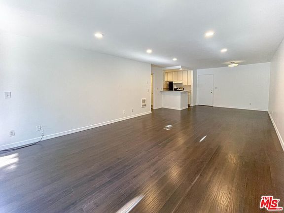 2nd image of 7777 W 91st St Unit B2150