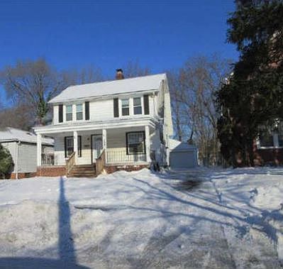 3rd image of 103 Eldred Ave