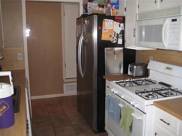 2nd image of 114 Carolyn Dr