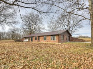 3631 S Oak Hill Rd, Carthage, MO 64836