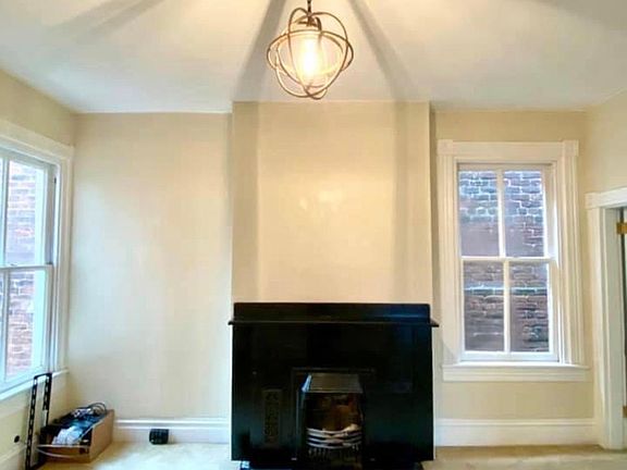 2nd image of 2810 E Marshall St #3