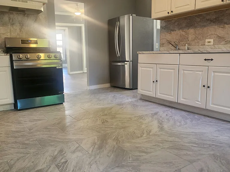 25 Laurel St #1 — Photo 5