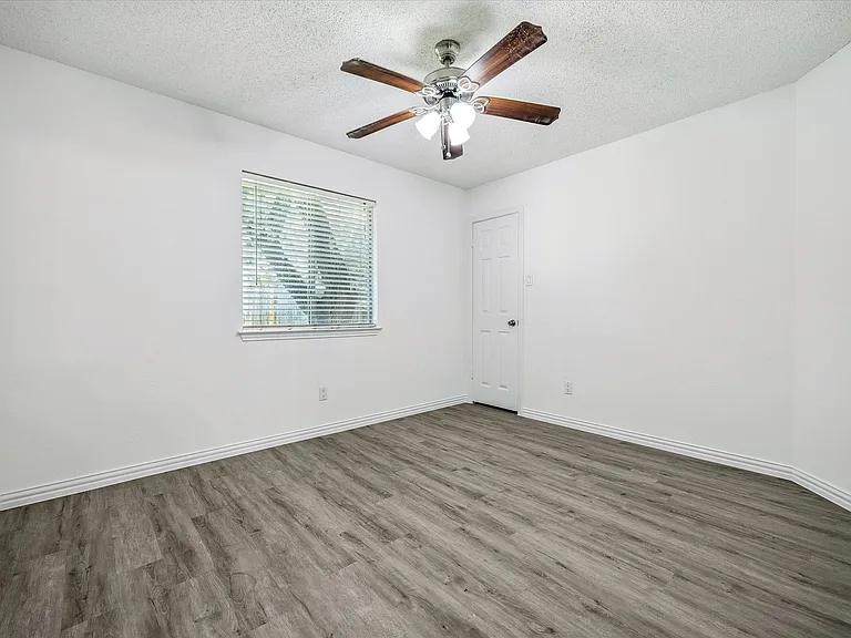 3204 Blazing Star Trl — Photo 13