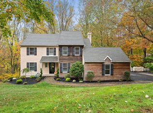 302 Mystic Ln, Media, PA