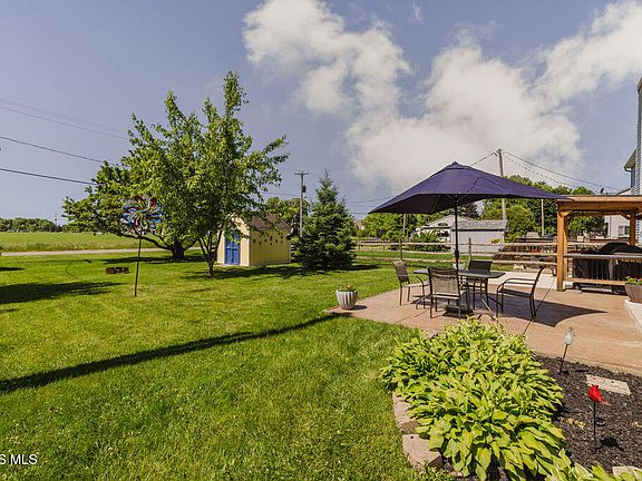 5th image of 6105 Willowvale Dr