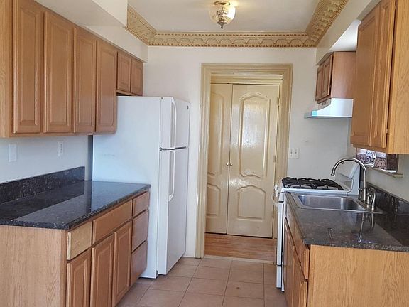 2nd image of 76 Spartan Ave