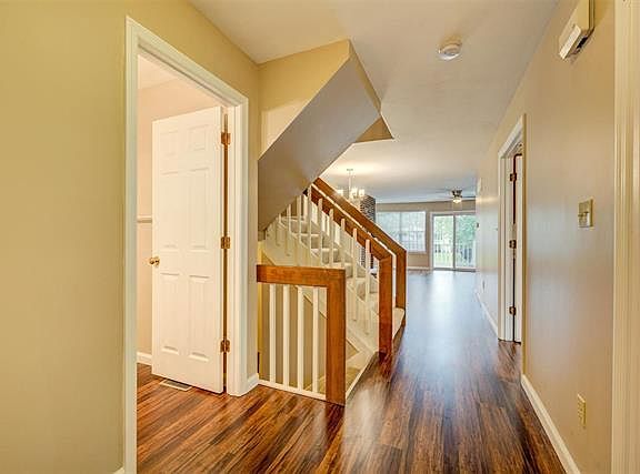 4th image of 3182 Autumn Trace Dr