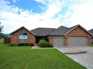 11119 Waterleaf Ln, Prairie Grove, AR 72753