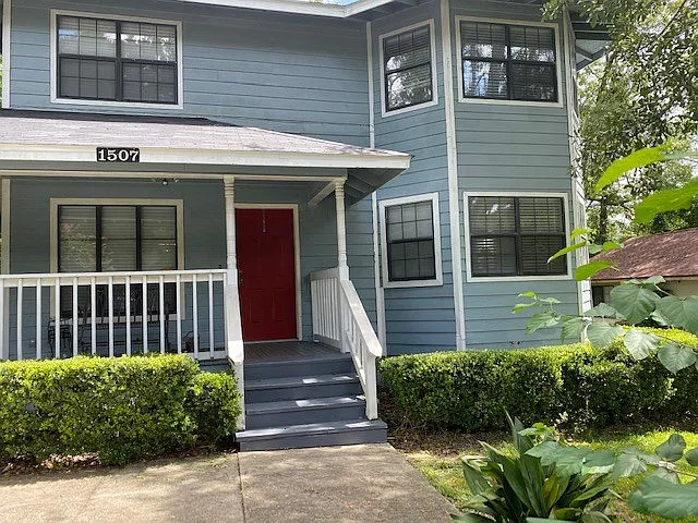 3 bed, 2.5 bath, 1730 sqft, $1,650 — Photo 1