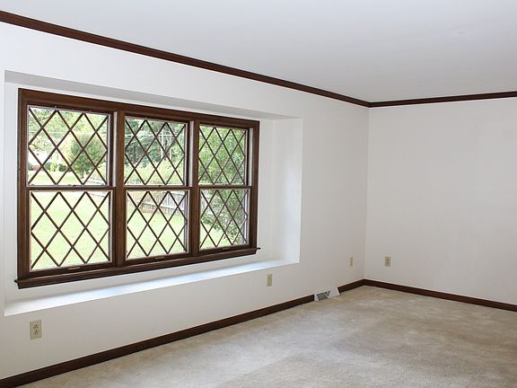 Triple windows in Living Rm