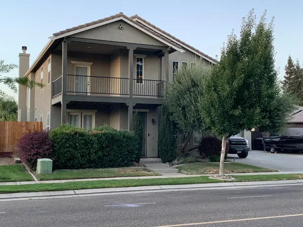 458 1st St, Escalon, CA 95320