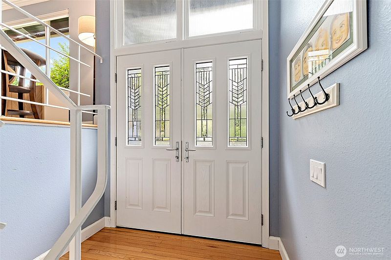 5th image of 14859 NE 13th Street