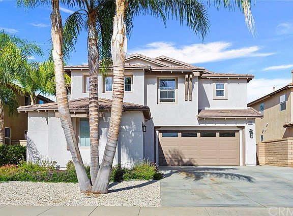 3rd image of 34699 Chinaberry Dr
