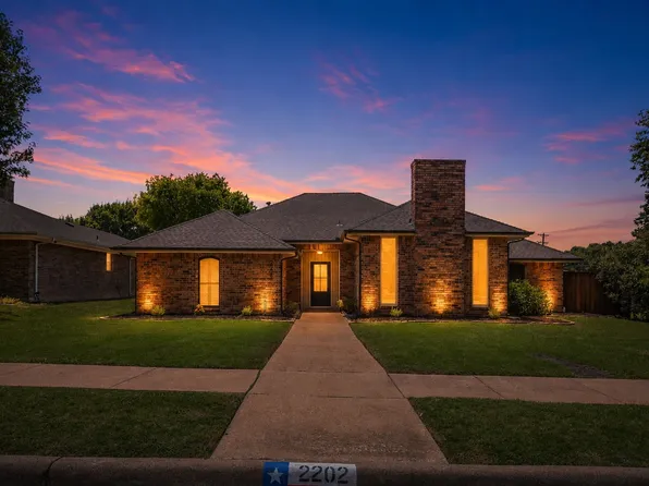 2202 Silver Holly Ln, Richardson, TX 75082