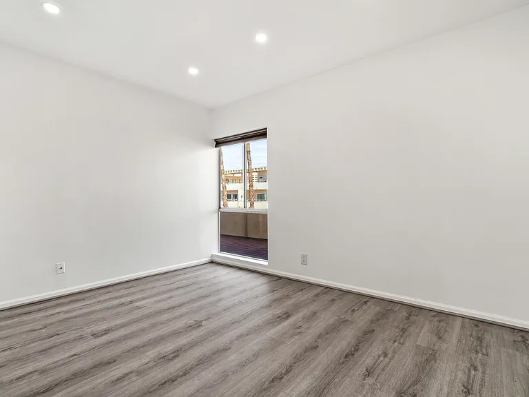 277 E Alejo Rd #219 — Photo 34