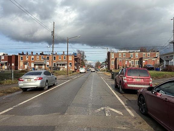 5th image of 1088 S Champion Ave