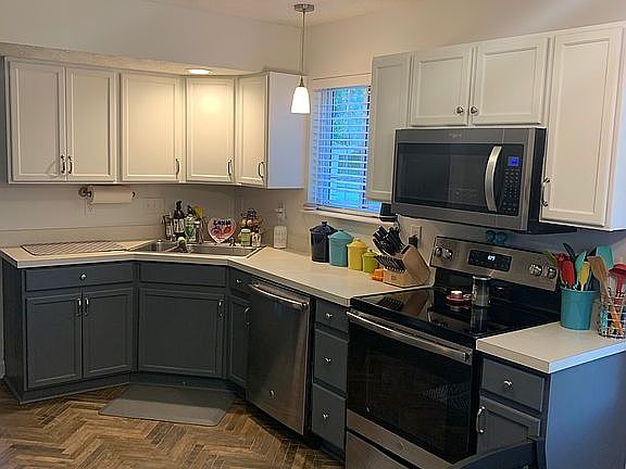 5th image of 11325 Toll House Dr